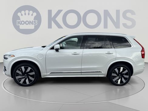 Certified 2024 Volvo XC90 T8 Plus w/ Protection Package Premier AWD/4WD image 2