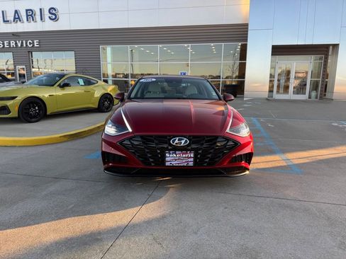 Used 2023 Hyundai Sonata SEL FWD image 2