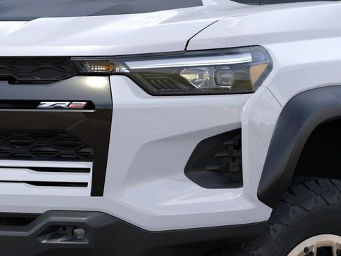 New 2026 Chevrolet Colorado ZR2 w/ Technology Package AWD/4WD image 10