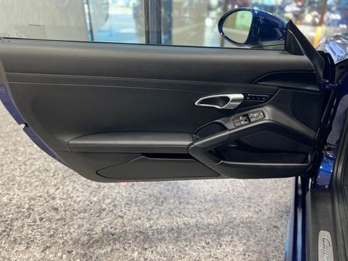 Used 2024 Porsche 718 Cayman S image 17