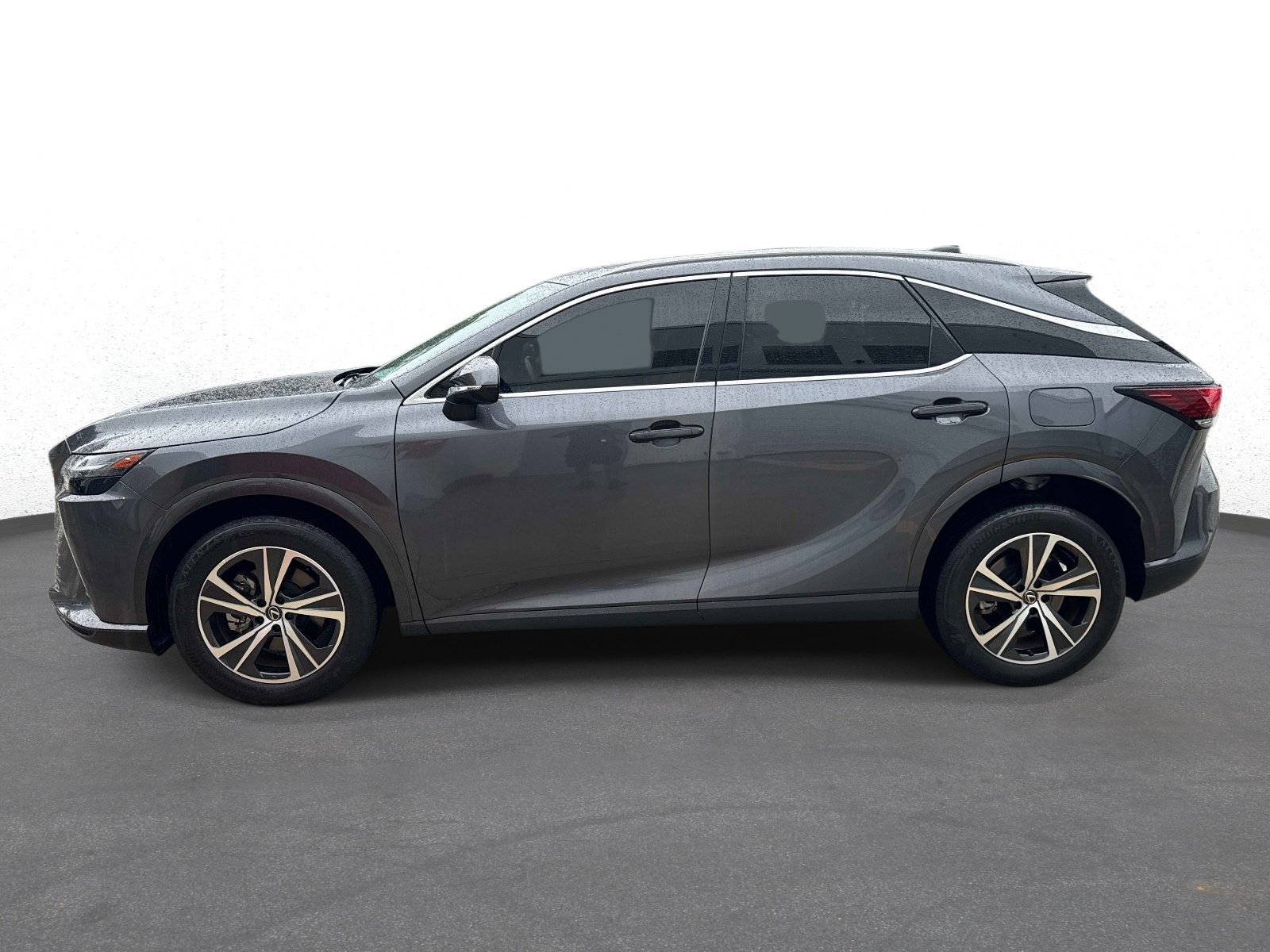 Used 2024 Lexus RX 350 Premium w/ Accessory Package (Z1) FWD image 6