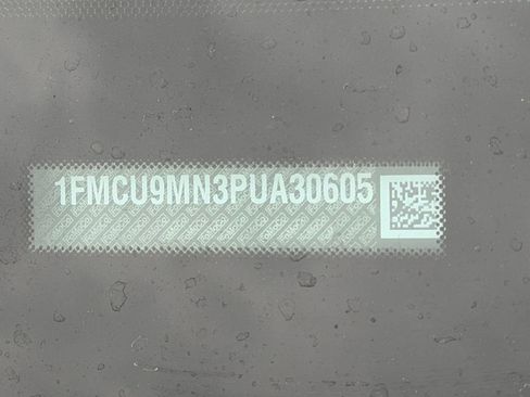 Used 2023 Ford Escape ST-Line AWD/4WD image 10