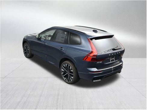New 2026 Volvo XC60 T8 Ultra w/ Protection Package Premier AWD/4WD image 15