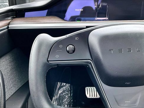 Used 2023 Tesla Model X AWD/4WD image 13