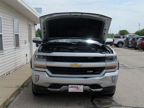 Used 2018 Chevrolet Silverado 1500 LT w/ All Star Edition AWD/4WD image 6