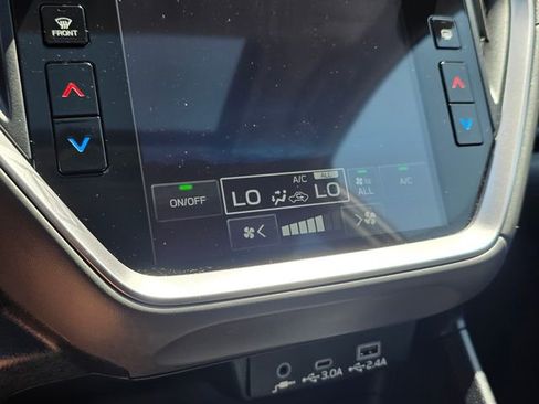 Used 2025 Subaru Crosstrek 2.0i Premium image 30