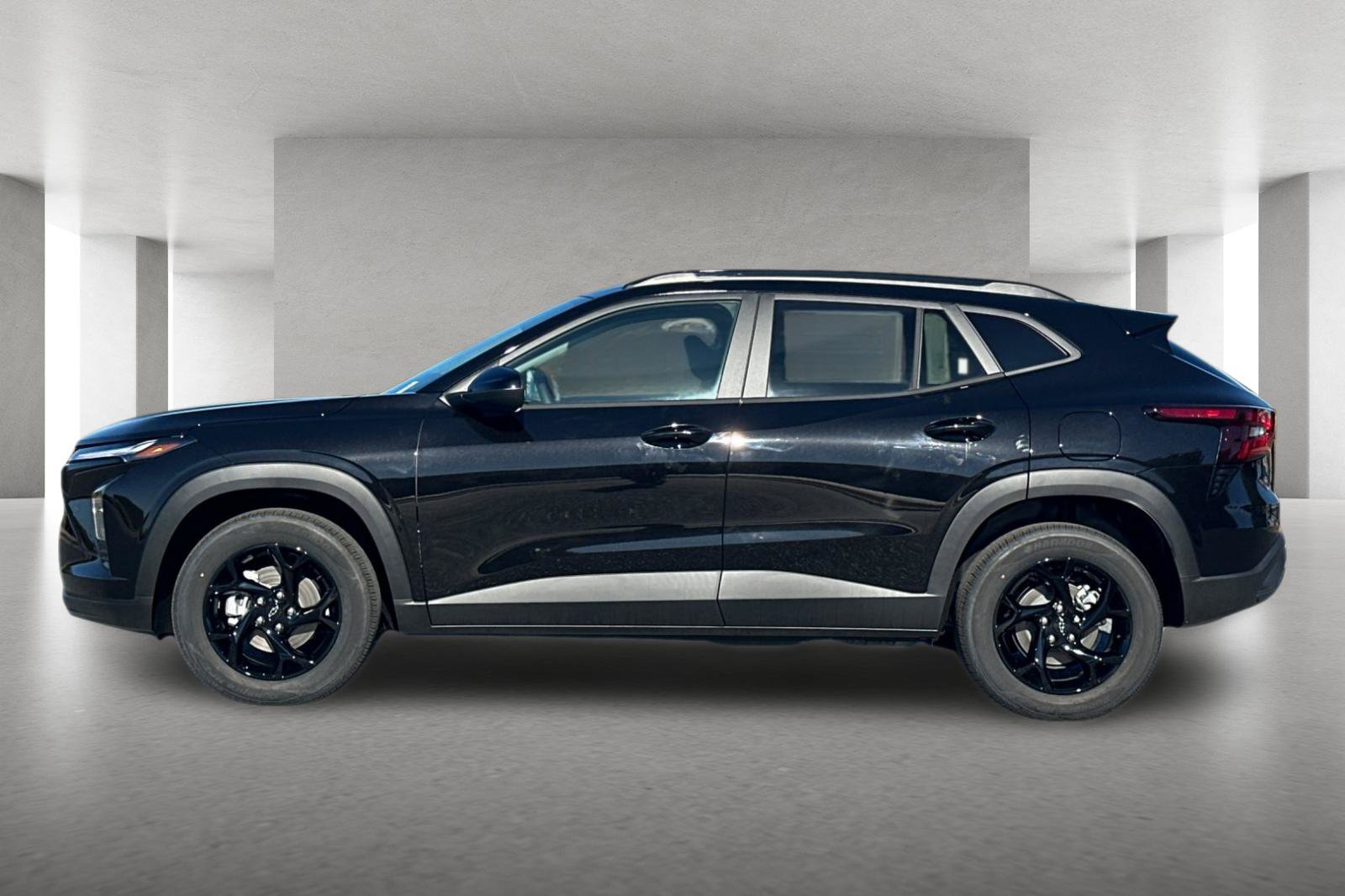 New 2026 Chevrolet Trax LT w/ Driver Confidence Package FWD image 7