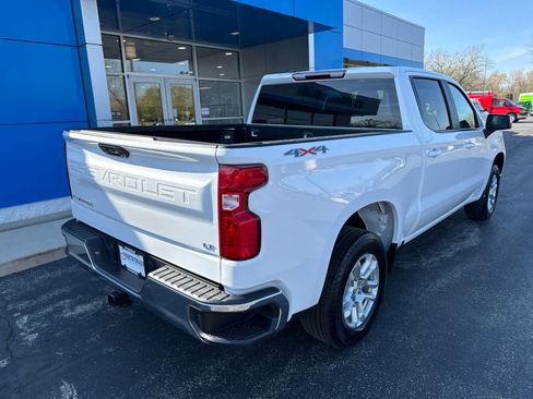 Used 2023 Chevrolet Silverado 1500 LT AWD/4WD image 7