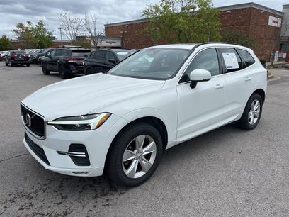 Used 2022 Volvo XC60 B5 Momentum