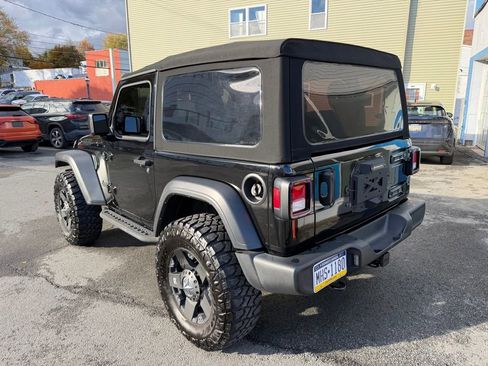 Used 2024 Jeep Wrangler Sport S image 3