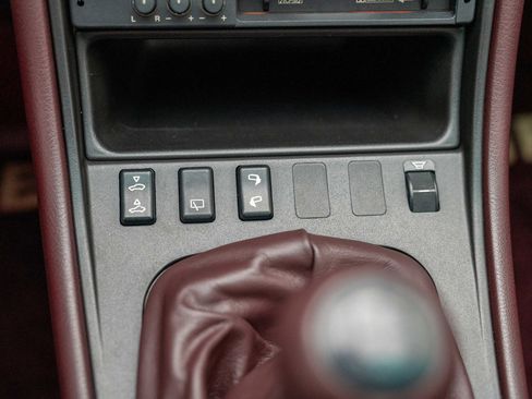 Used 1986 Porsche 944 Turbo image 26