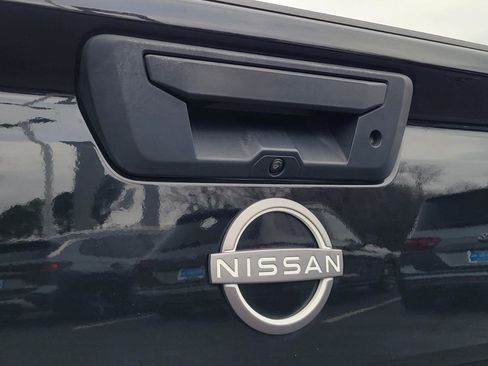 Used 2022 Nissan Frontier SV image 46