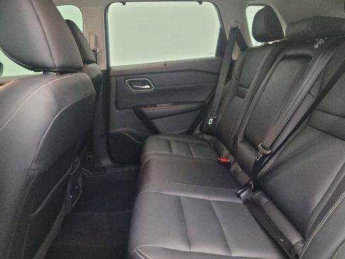 Used 2021 Nissan Rogue SL AWD/4WD image 18
