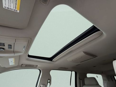 Used 2017 GMC Yukon XL Denali w/ Open Road Package image 24