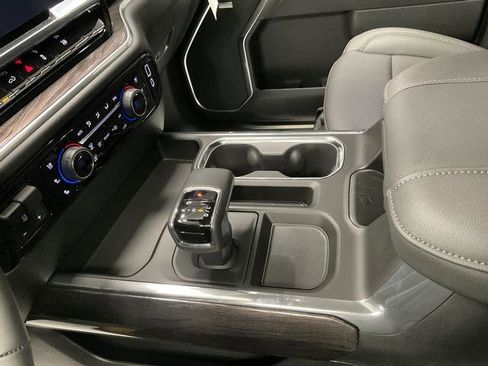 New 2026 Chevrolet Silverado 1500 LTZ w/ LTZ Premium Package AWD/4WD image 24