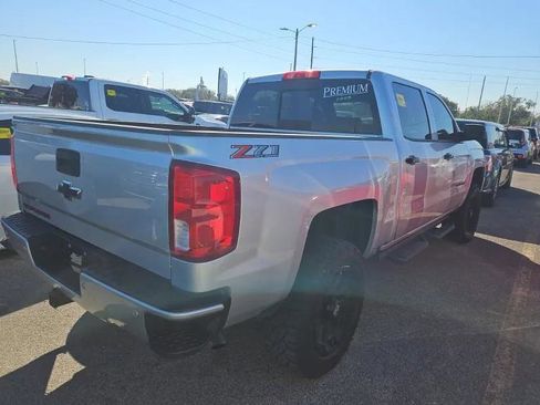 Used 2018 Chevrolet Silverado 1500 LTZ Z71 w/ Redline Edition image 4