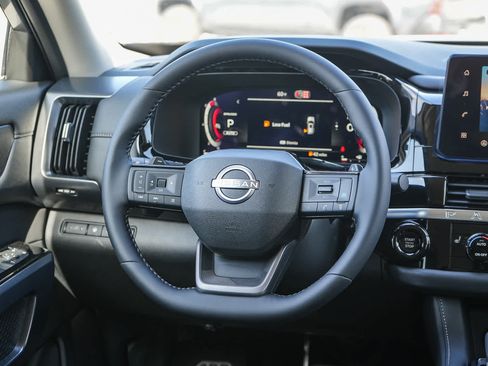 New 2026 Nissan Pathfinder SL AWD/4WD image 17
