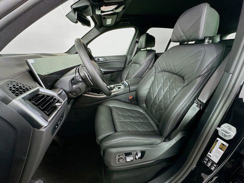 New 2026 BMW X5 xDrive40i w/ Climate Comfort Package image 16