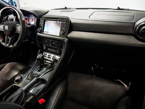 Used 2017 Nissan GT-R Premium AWD/4WD image 22