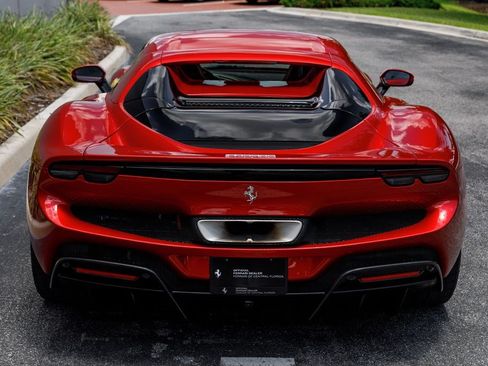 Used 2023 Ferrari 296 GTS RWD image 4