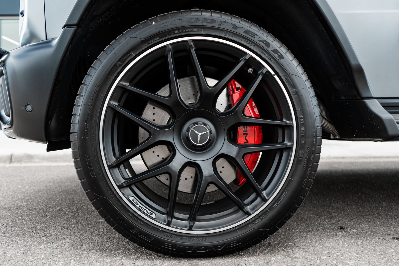 Used 2025 Mercedes-Benz G 63 AMG 4MATIC image 5