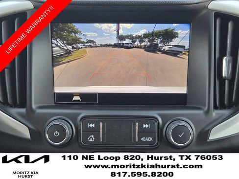 Used 2024 GMC Terrain SLT AWD/4WD image 7