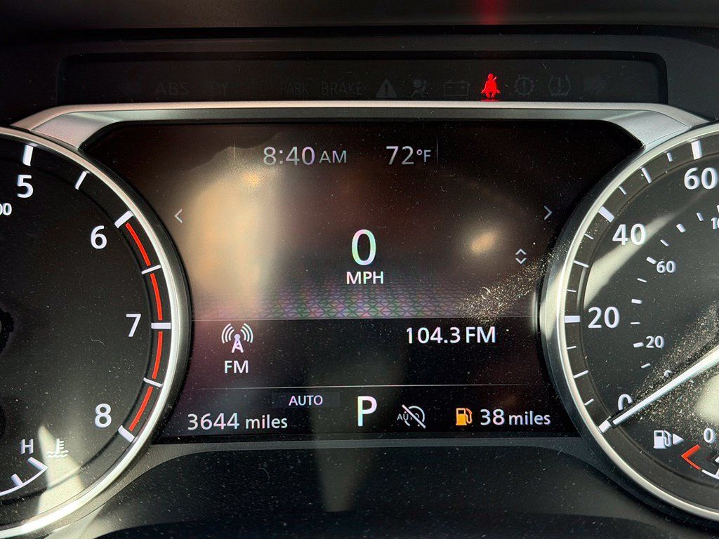 Used 2025 Nissan Rogue SV AWD/4WD image 18