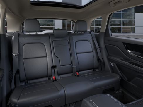 New 2026 Lincoln Corsair Premiere AWD/4WD image 11