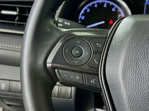 Used 2024 Toyota Camry SE w/ Convenience Package image 16