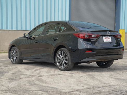 Used 2018 MAZDA MAZDA3 Touring FWD image 15