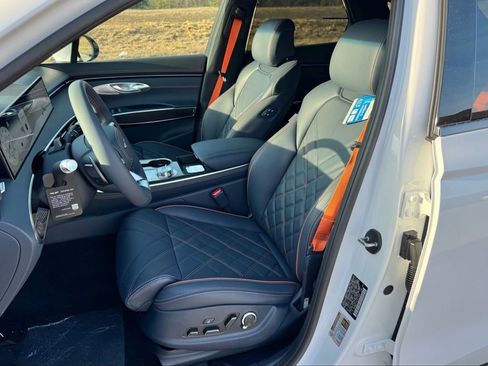 New 2026 Genesis GV70 3.5T Sport Prestige AWD/4WD image 18