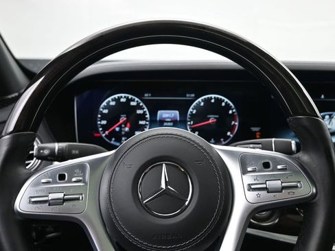 Used 2019 Mercedes-Benz S 560 4MATIC Sedan image 12