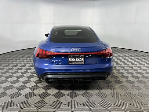 Used 2024 Audi e-tron GT Premium Plus image 8