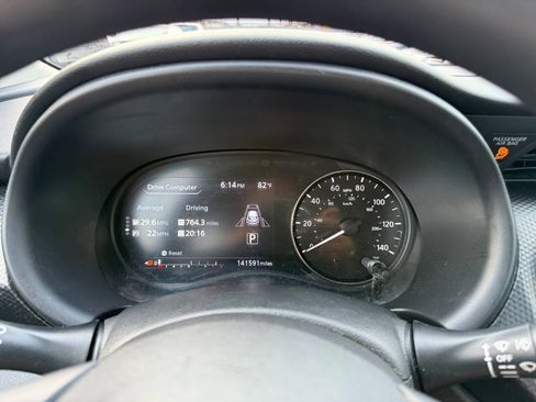 Used 2021 Nissan Kicks SV FWD image 14