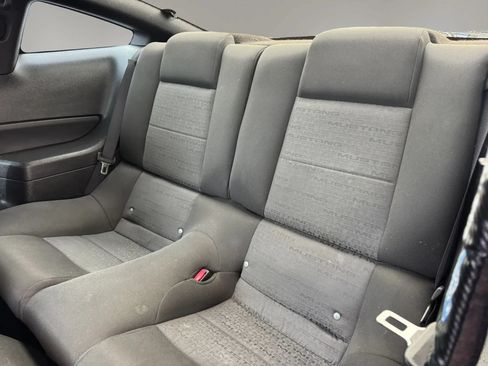 Used 2006 Ford Mustang Coupe RWD image 11