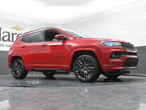 Used 2023 Jeep Compass Limited AWD/4WD image 2