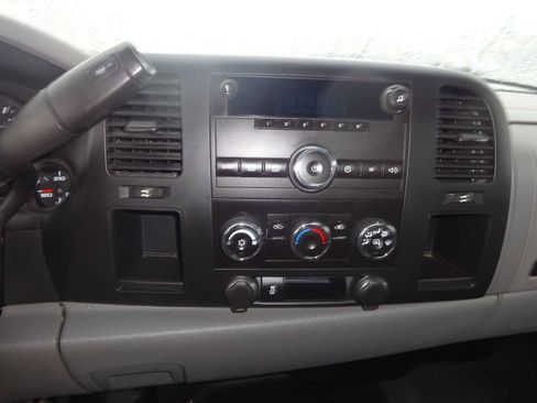 Used 2013 GMC Sierra 1500 W/T image 8