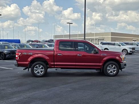 Used 2018 Ford F150 XLT w/ Equipment Group 302A Luxury AWD/4WD image 3