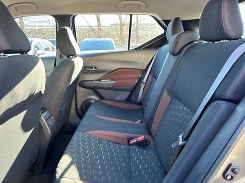 Used 2024 Nissan Kicks SR w/ Interior Electronics Package image 9