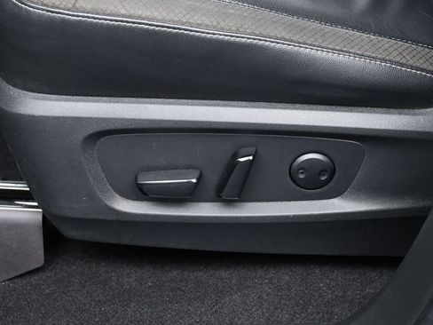 Used 2022 Nissan Pathfinder SL w/ SL Premium Package image 12