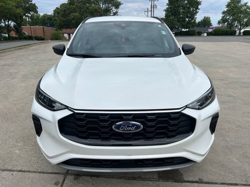 Used 2023 Ford Escape ST-Line w/ Tech Pack #1 AWD/4WD image 10