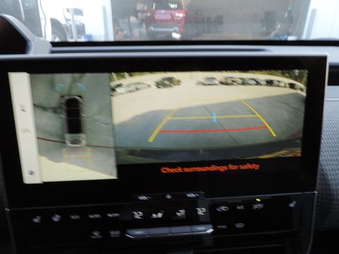 Used 2023 Subaru Solterra AWD image 25