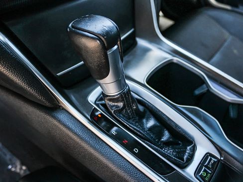 Used 2020 Honda Accord Sport image 19