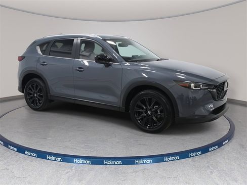 Used 2023 MAZDA CX-5 Carbon Edition image 4