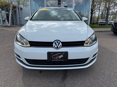 Used 2017 Volkswagen Golf S FWD image 3