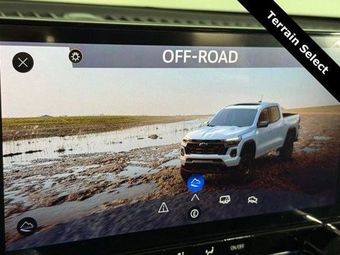 New 2025 Chevrolet Colorado Trail Boss w/ Midnight Edition image 23