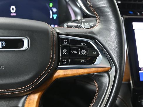 Used 2022 Jeep Grand Cherokee Summit 4xe AWD/4WD image 40