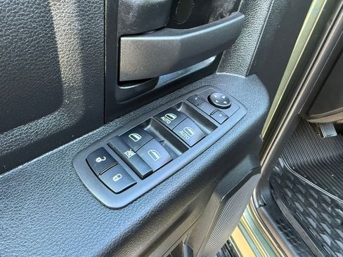 Used 2022 RAM 2500 Tradesman w/ Chrome Appearance Group image 23