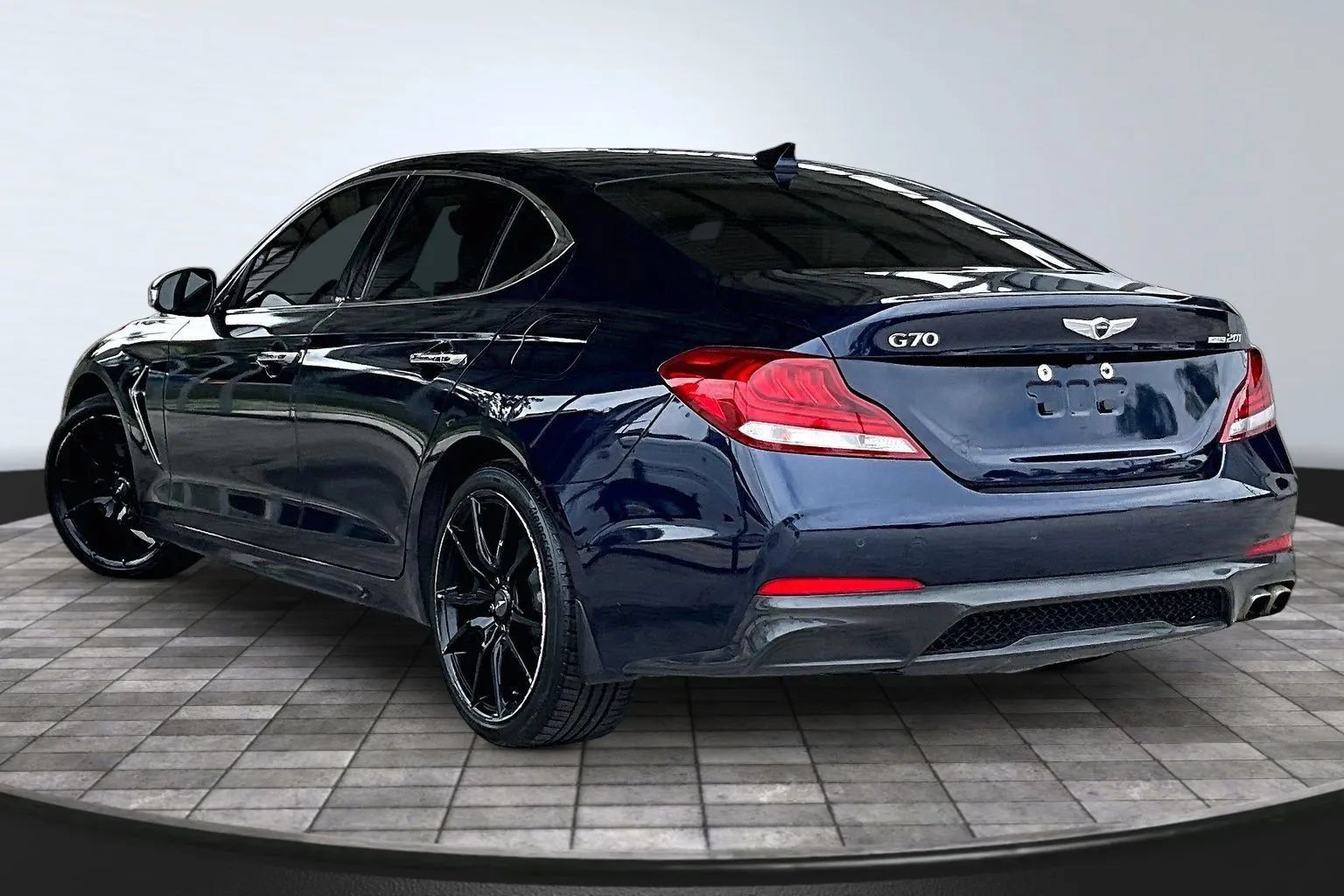 Used 2021 Genesis G70 2.0T w/ Prestige Package AWD/4WD image 4