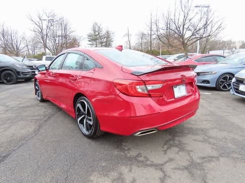 Used 2019 Honda Accord Sport image 4